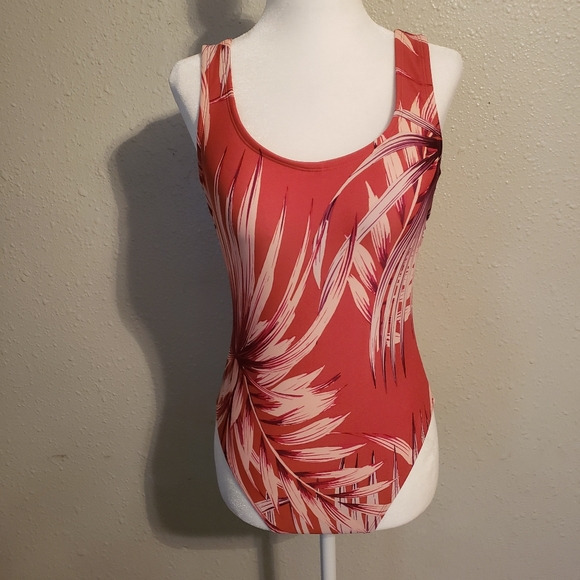 New tropical Floral kona sol 1 piece swims… - Picture 3 of 7